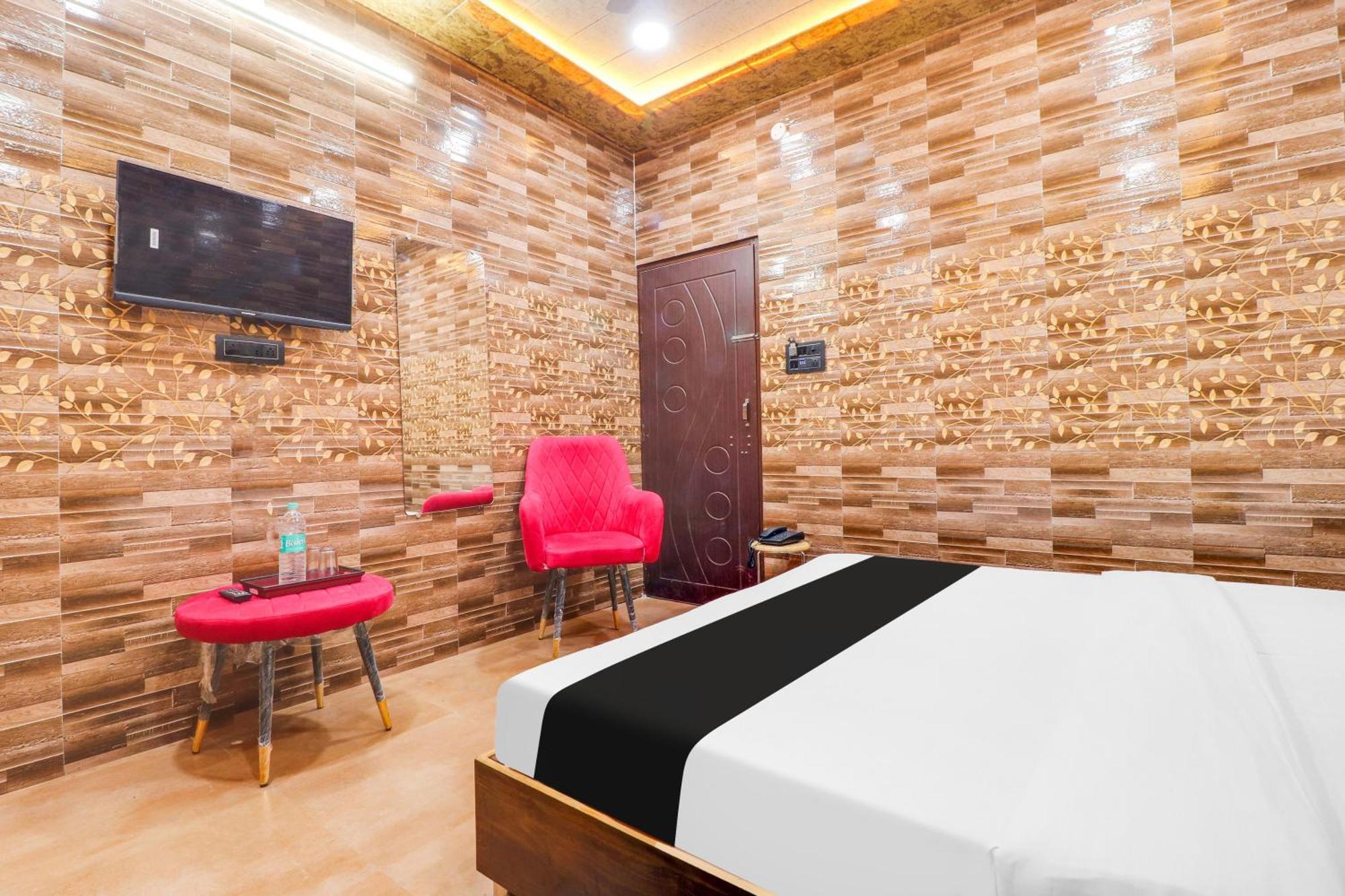 Hotel O Krishna Priya Haridwār Exteriör bild